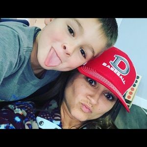 Meet your Posher, Damaris